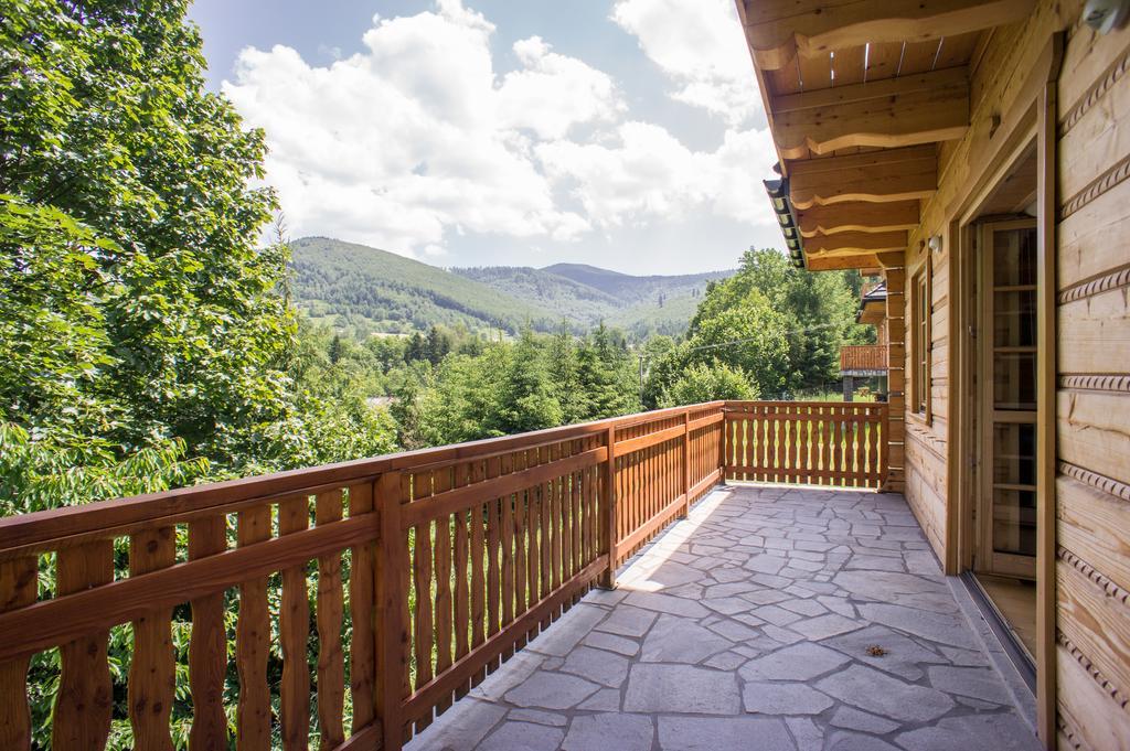 Mosorny Park Drewniane Komfortowe Domki Caloroczne Zawoja Exterior foto