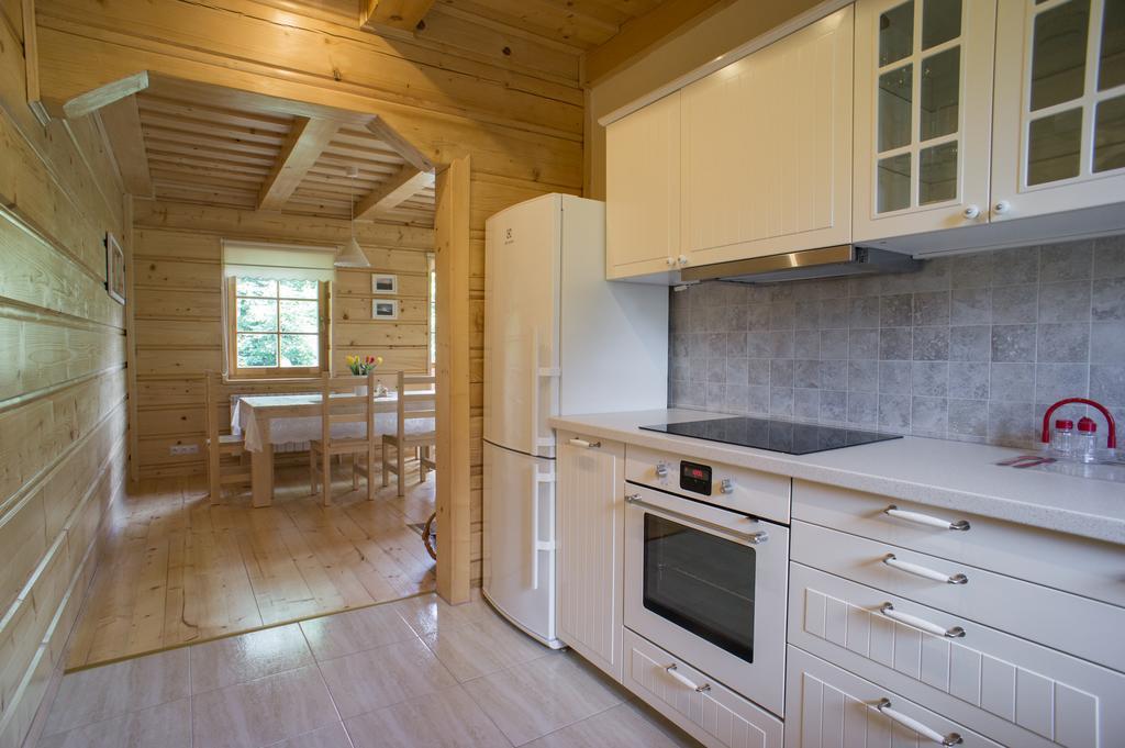 Mosorny Park Drewniane Komfortowe Domki Caloroczne Zawoja Exterior foto